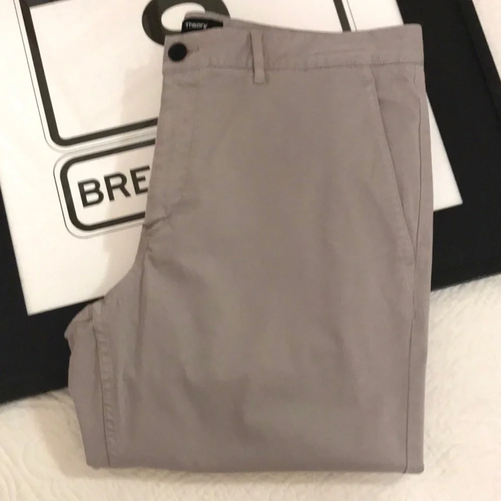 Theory Brewer Men’s Chinos 33x32